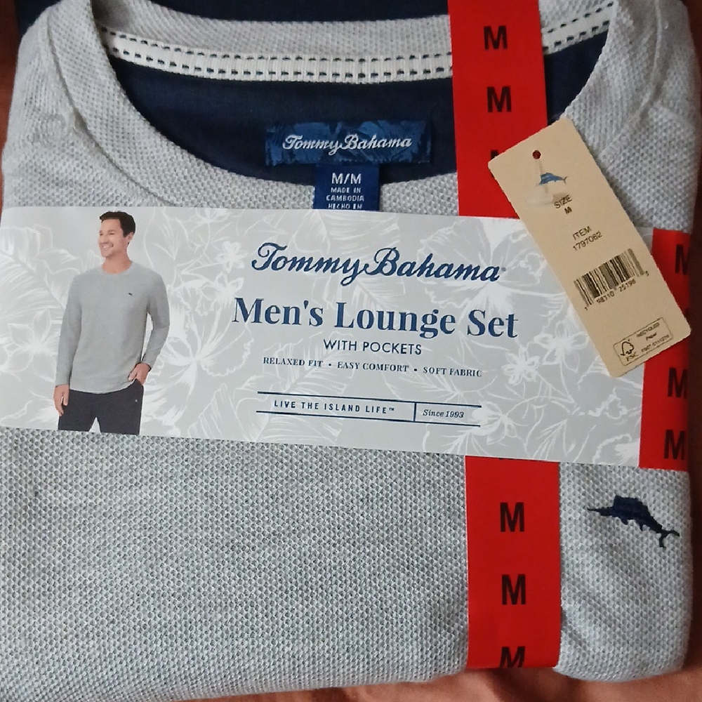 Tommy Bahama Lounge Set